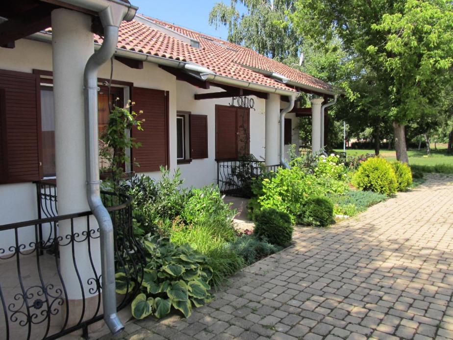 Villa Patio Exterior photo